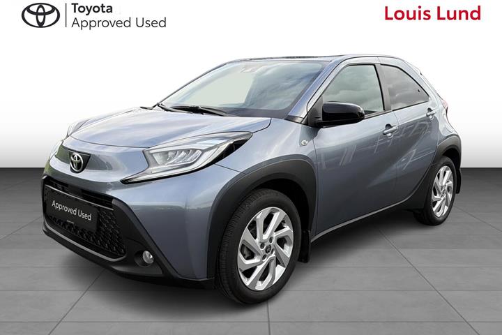 Grå Toyota Aygo X fra 2025
