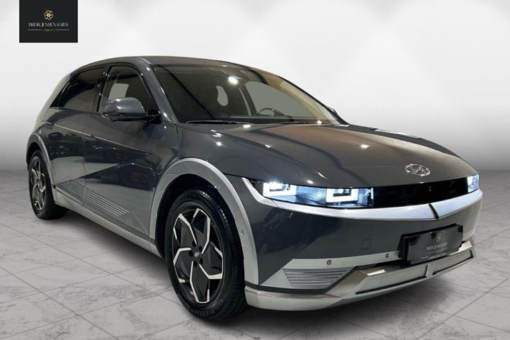 Grå Hyundai Ioniq 5 fra 2024