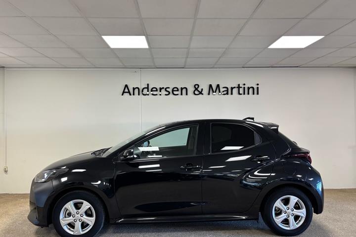 Sort Toyota Yaris fra 2022