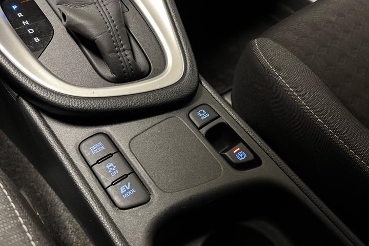 Sort Toyota Yaris fra 2022