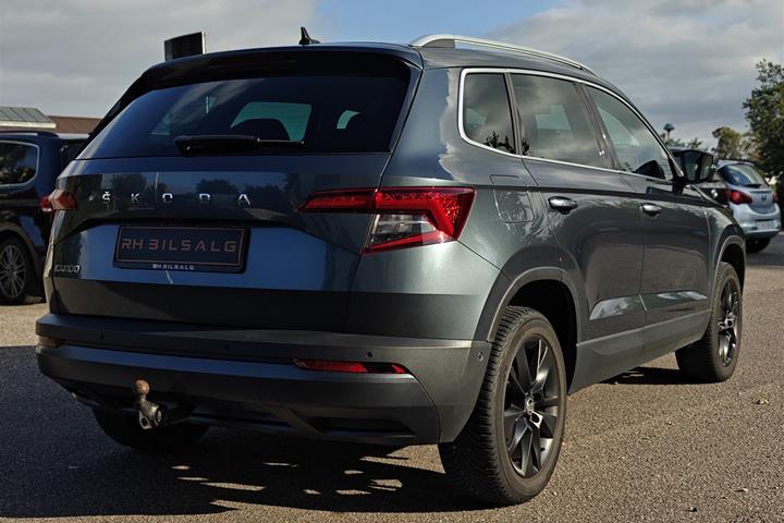 Grå Skoda Karoq fra 2020