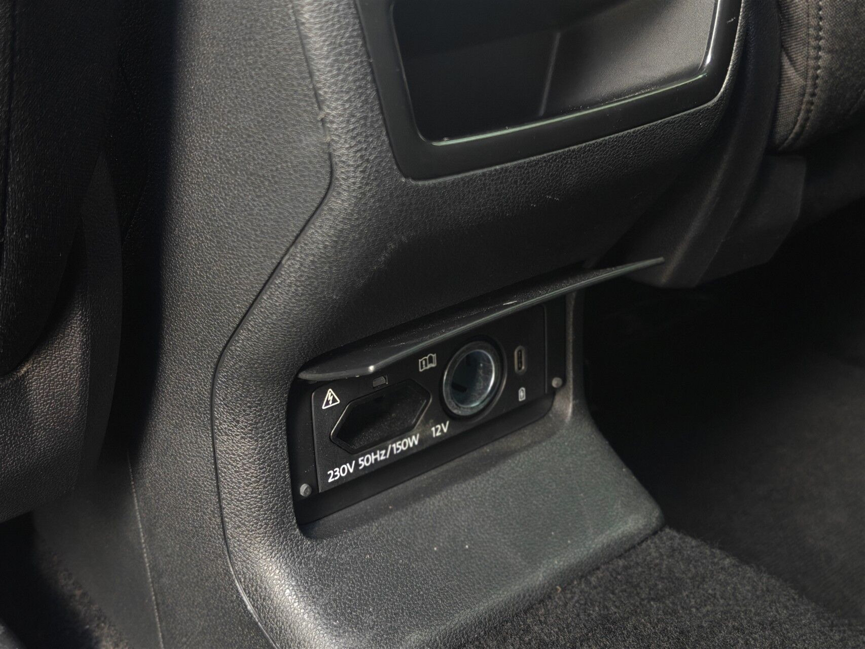 Grå Skoda Karoq fra 2020