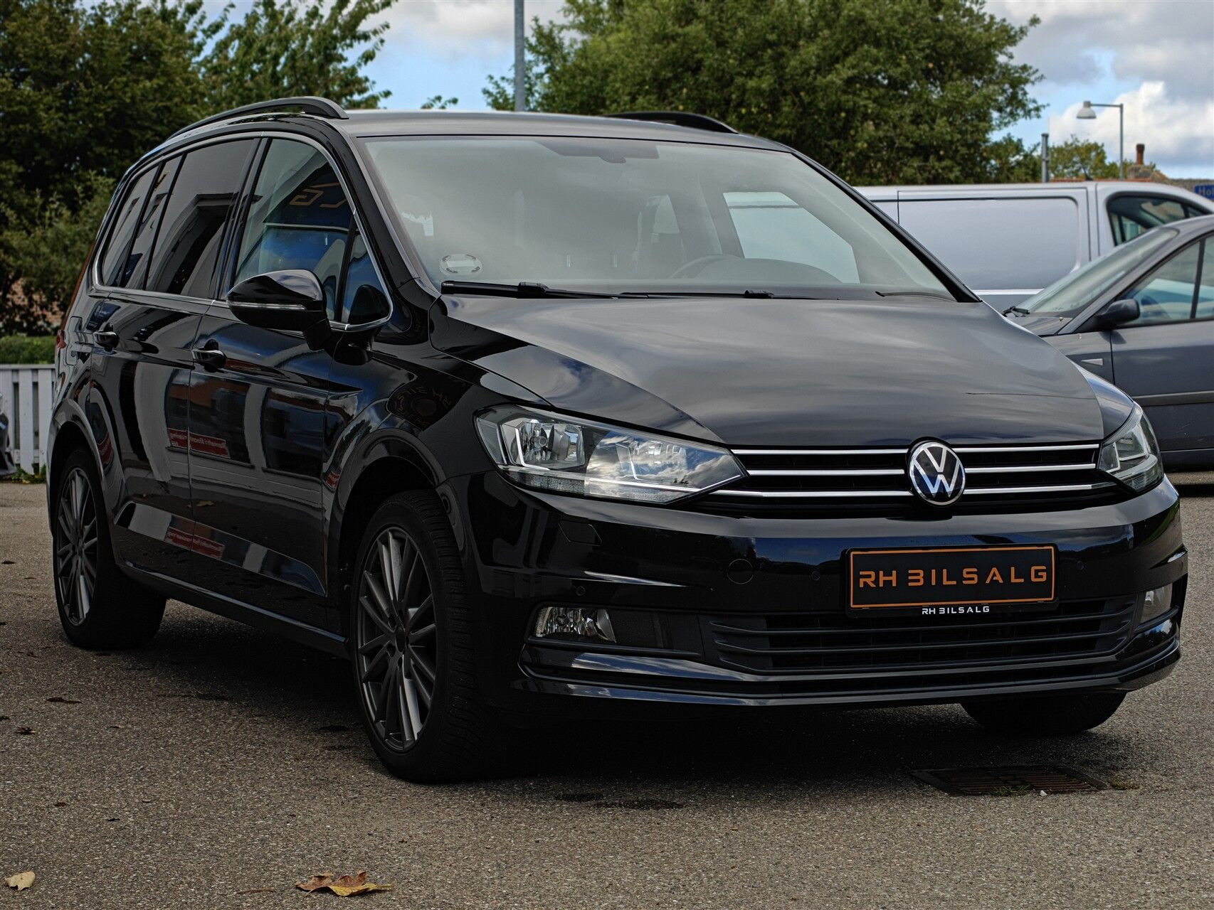 Sort VW Touran fra 2021
