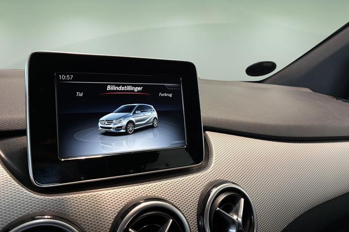 Sort Mercedes B180 d fra 2017
