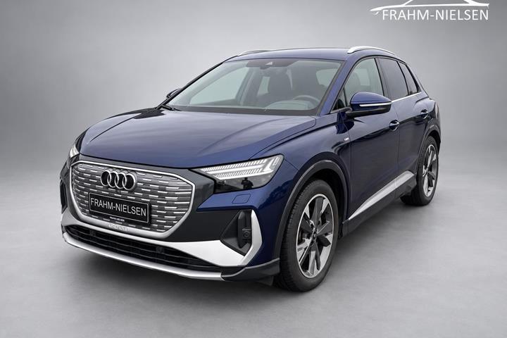 Blå Audi Q4 fra 2021