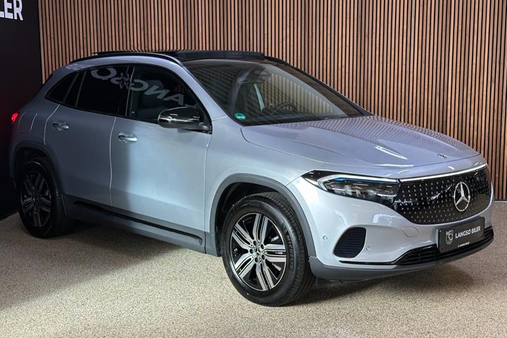 Sølv Mercedes EQA300 fra 2023