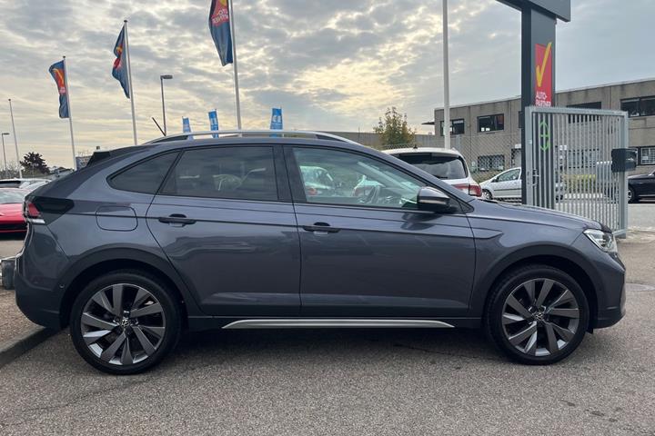Grå VW Taigo fra 2023
