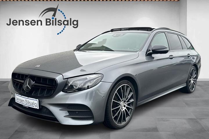 Grå Mercedes E220 d fra 2017 set udefra