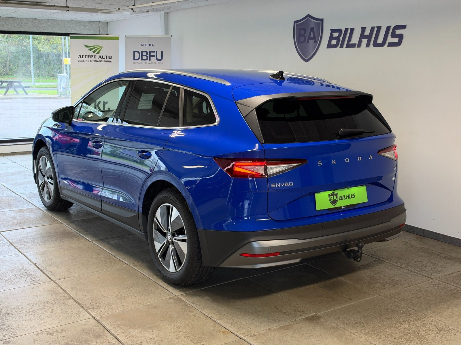 Blå Skoda Enyaq fra 2023
