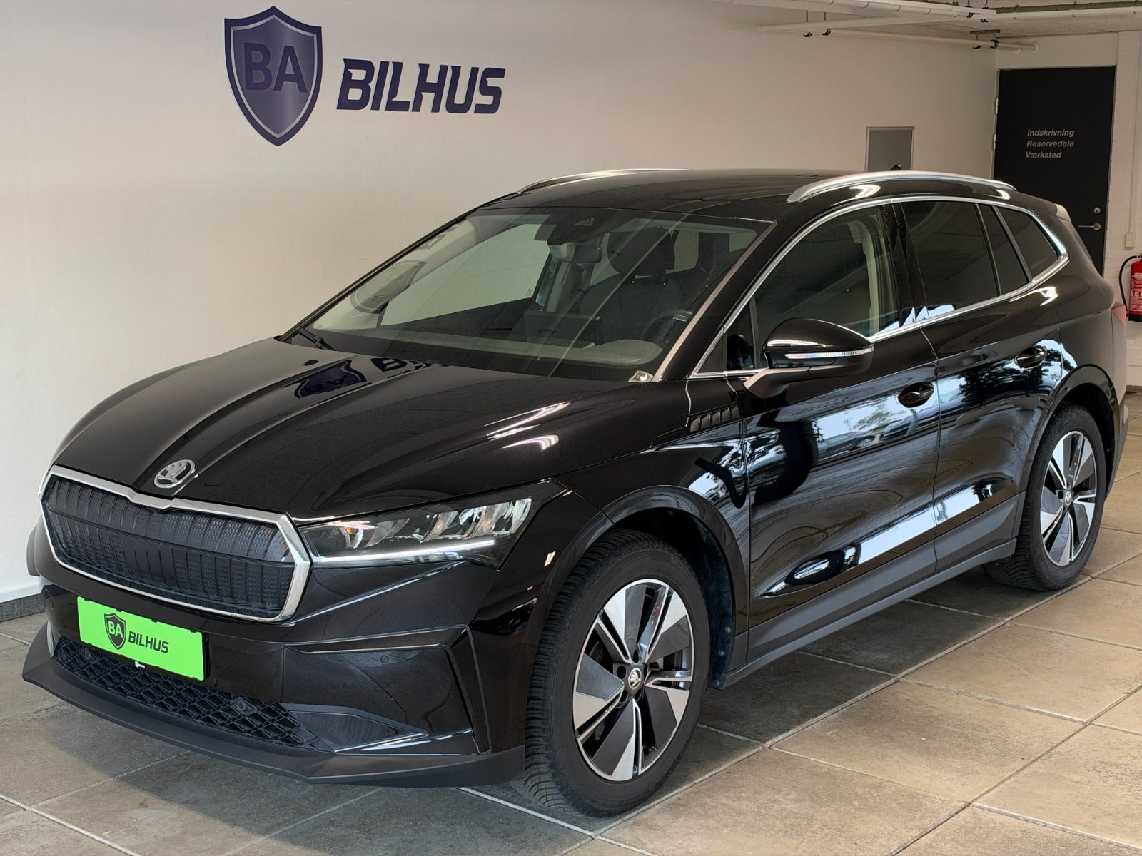 Sort Skoda Enyaq fra 2025