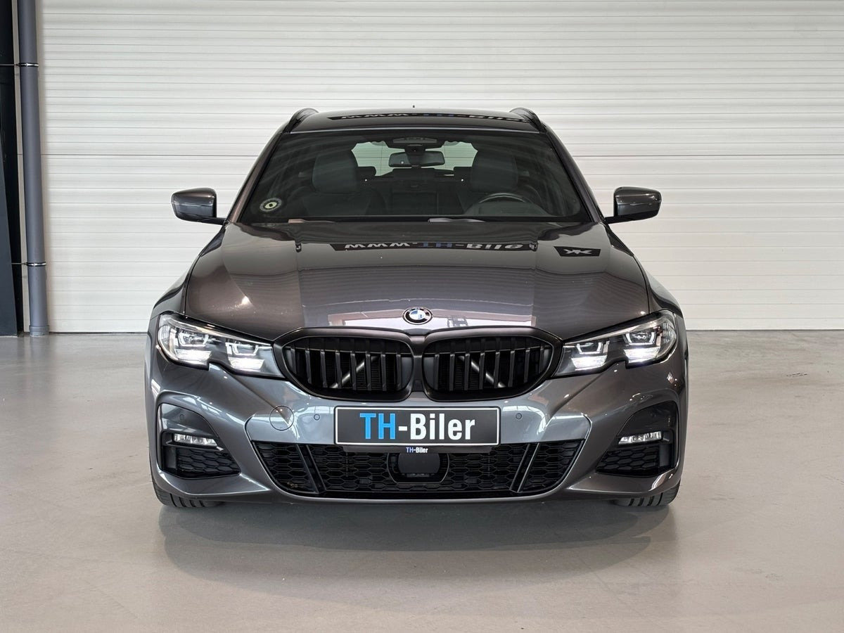 undefined BMW 330i fra 2020