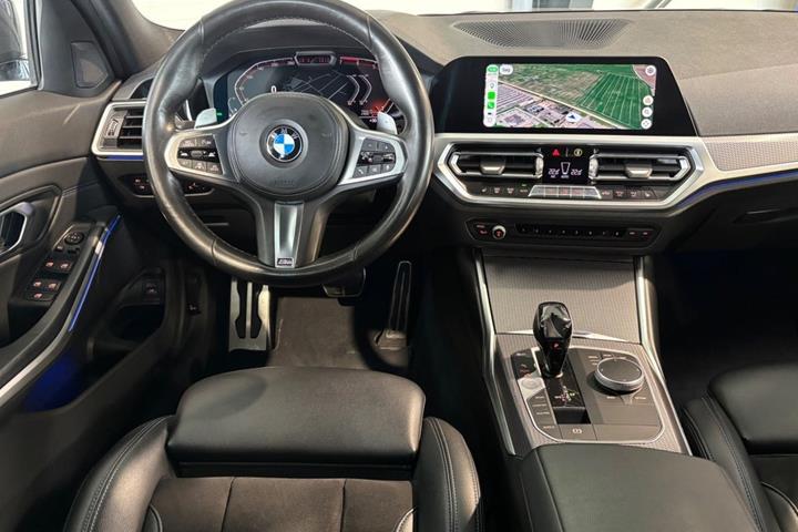 undefined BMW 330i fra 2020