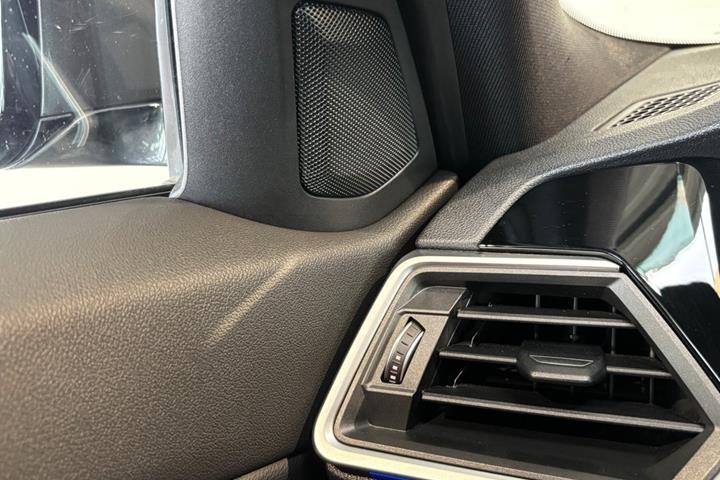 undefined BMW 330i fra 2020