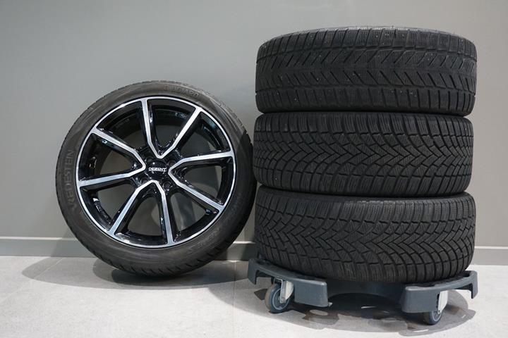Hvid Fiat 500e fra 2024