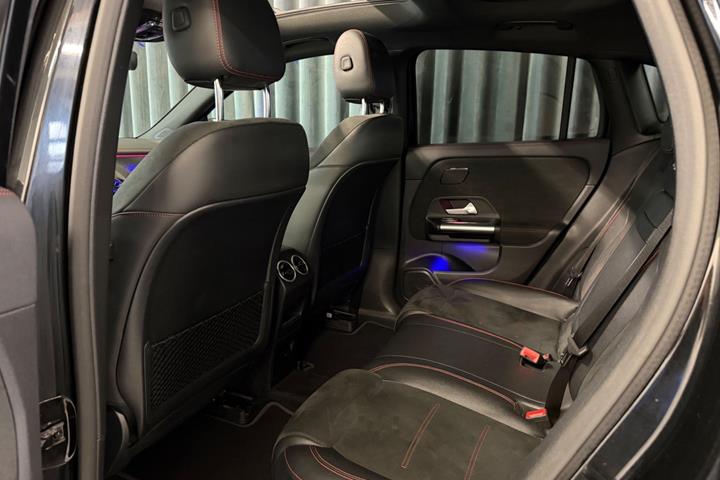 Sort Mercedes EQA250 fra 2022