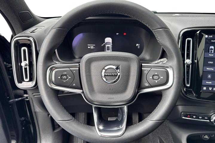 Sort Volvo XC40 fra 2023