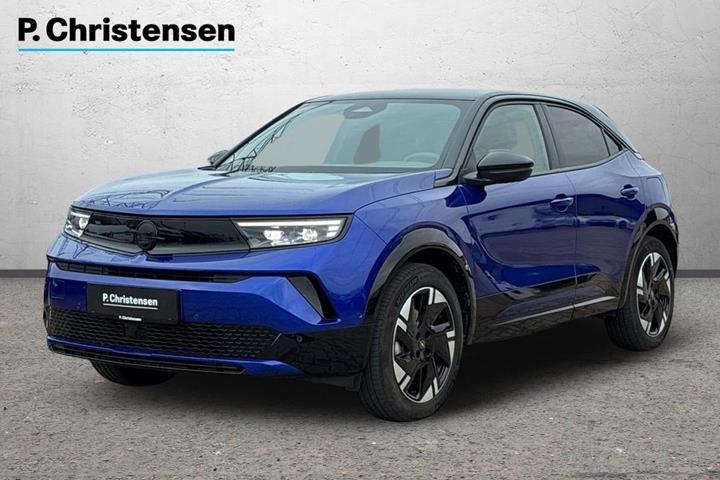 Blå Opel Mokka-e fra 2025