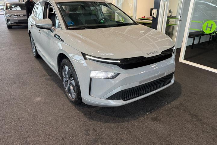Grå Skoda Enyaq fra 2026