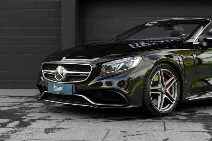 Sort Mercedes S63 fra 2016