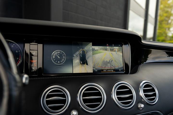 Sort Mercedes S63 fra 2016