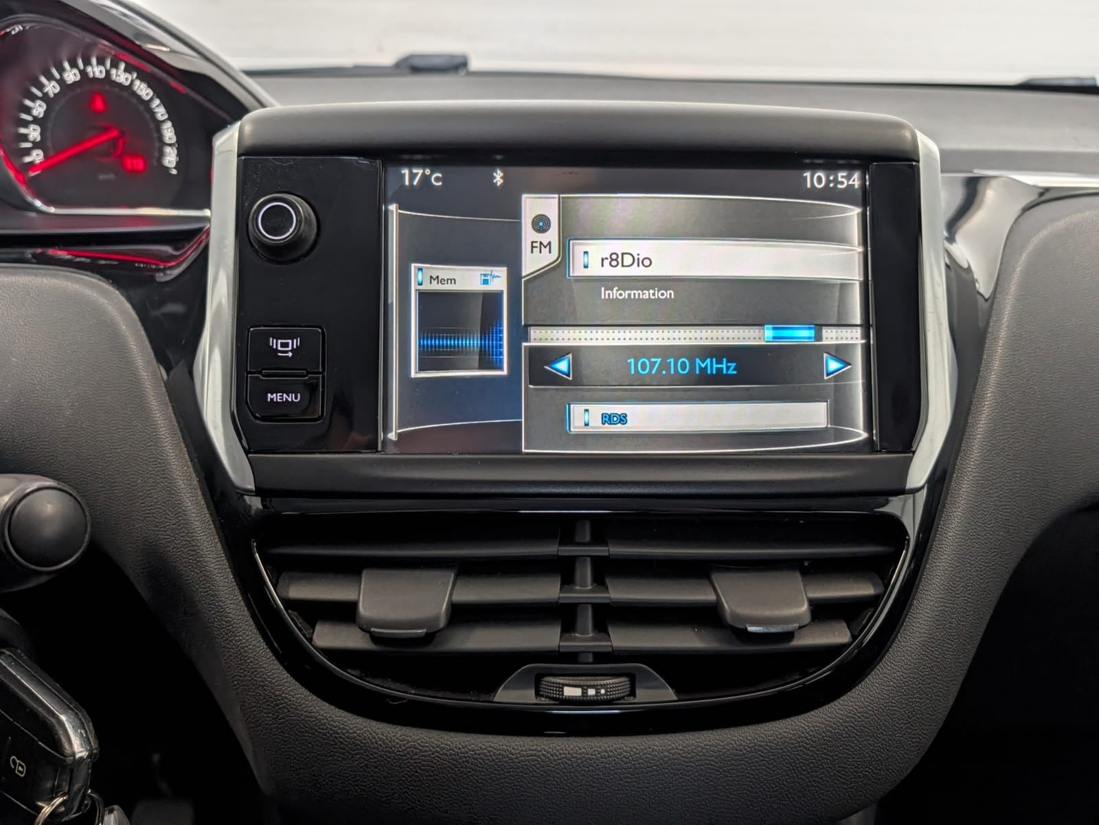 Sort Peugeot 208 fra 2012