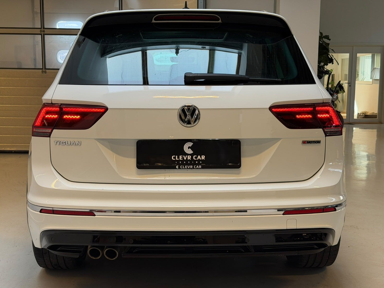 Hvid VW Tiguan fra 2018