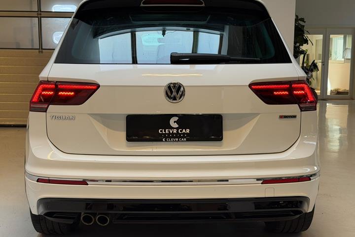Hvid VW Tiguan fra 2018