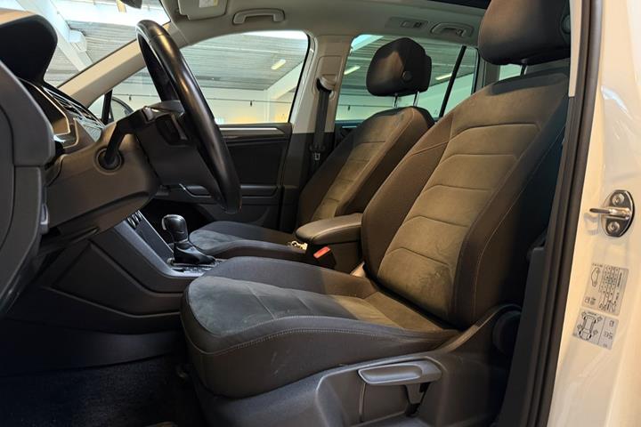 Hvid VW Tiguan fra 2018