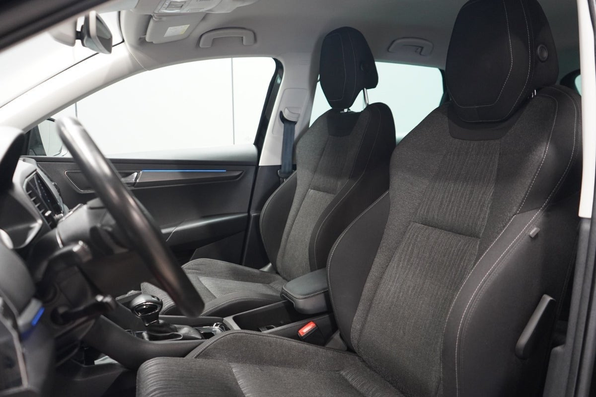 Sort Skoda Karoq fra 2020