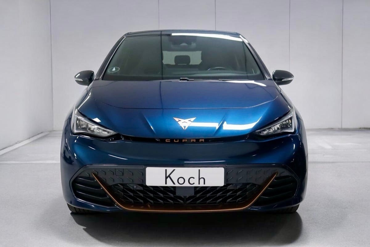Blå Cupra Born fra 2022
