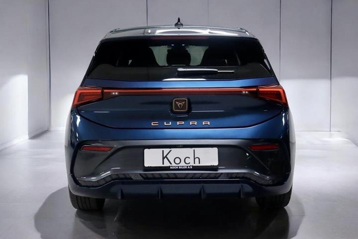 Blå Cupra Born fra 2022