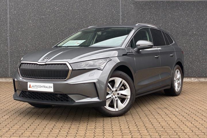 Grå Skoda Enyaq fra 2025