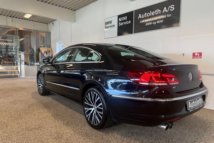 Sort VW CC fra 2014