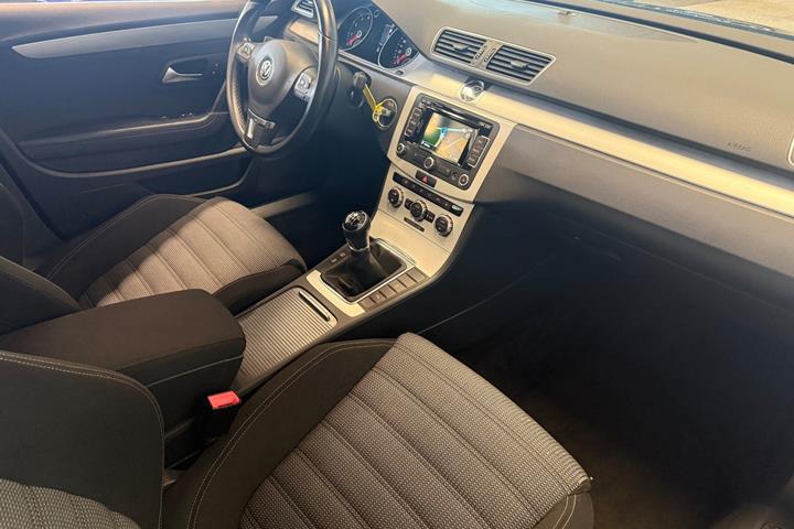 Sort VW CC fra 2014
