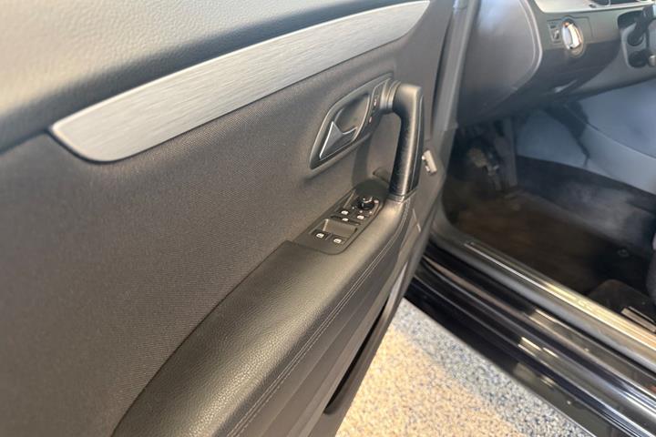 Sort VW CC fra 2014
