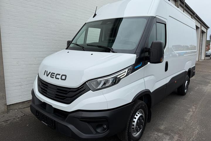 Hvid Iveco eDaily fra 2026