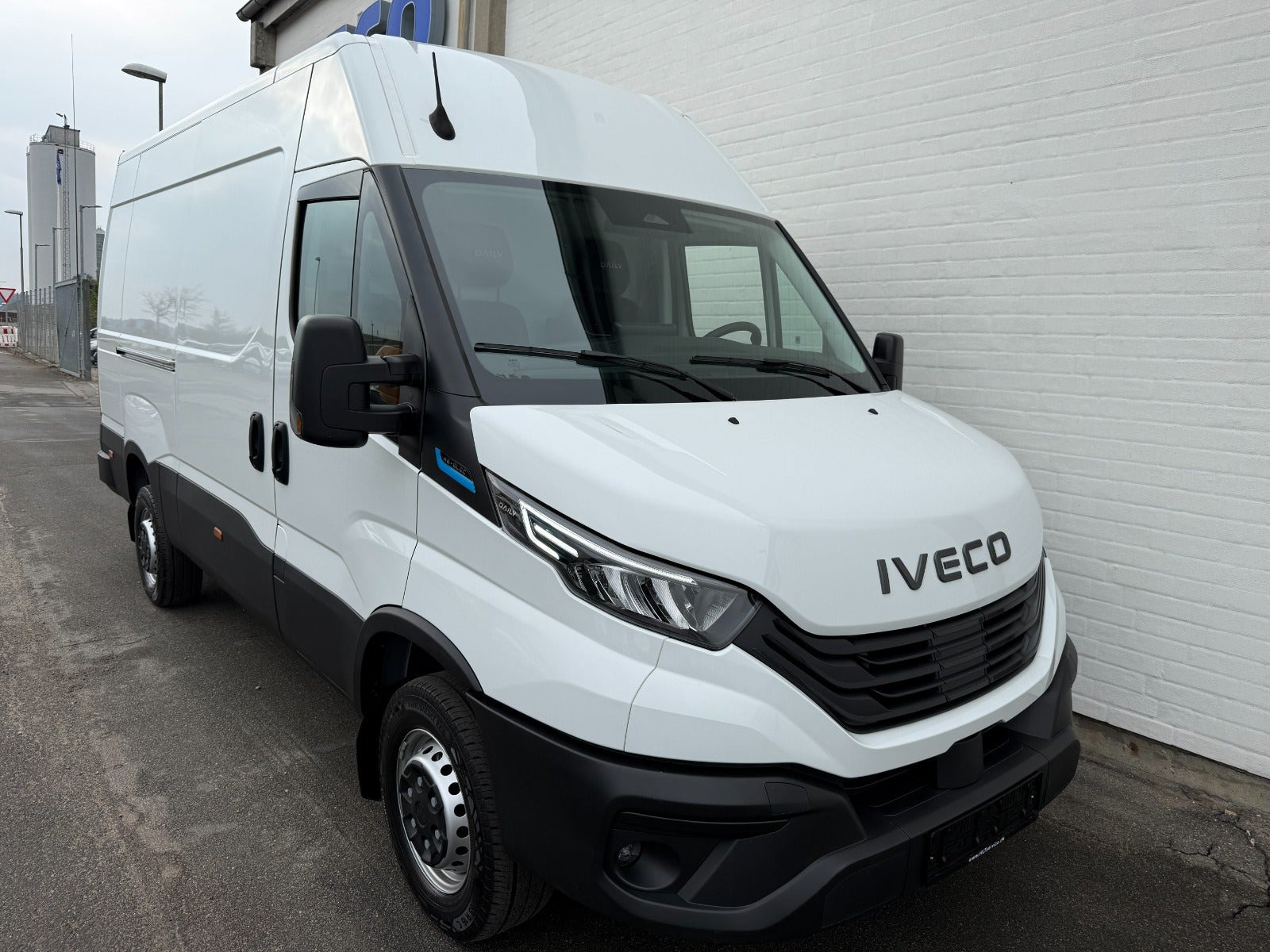 Hvid Iveco eDaily fra 2026