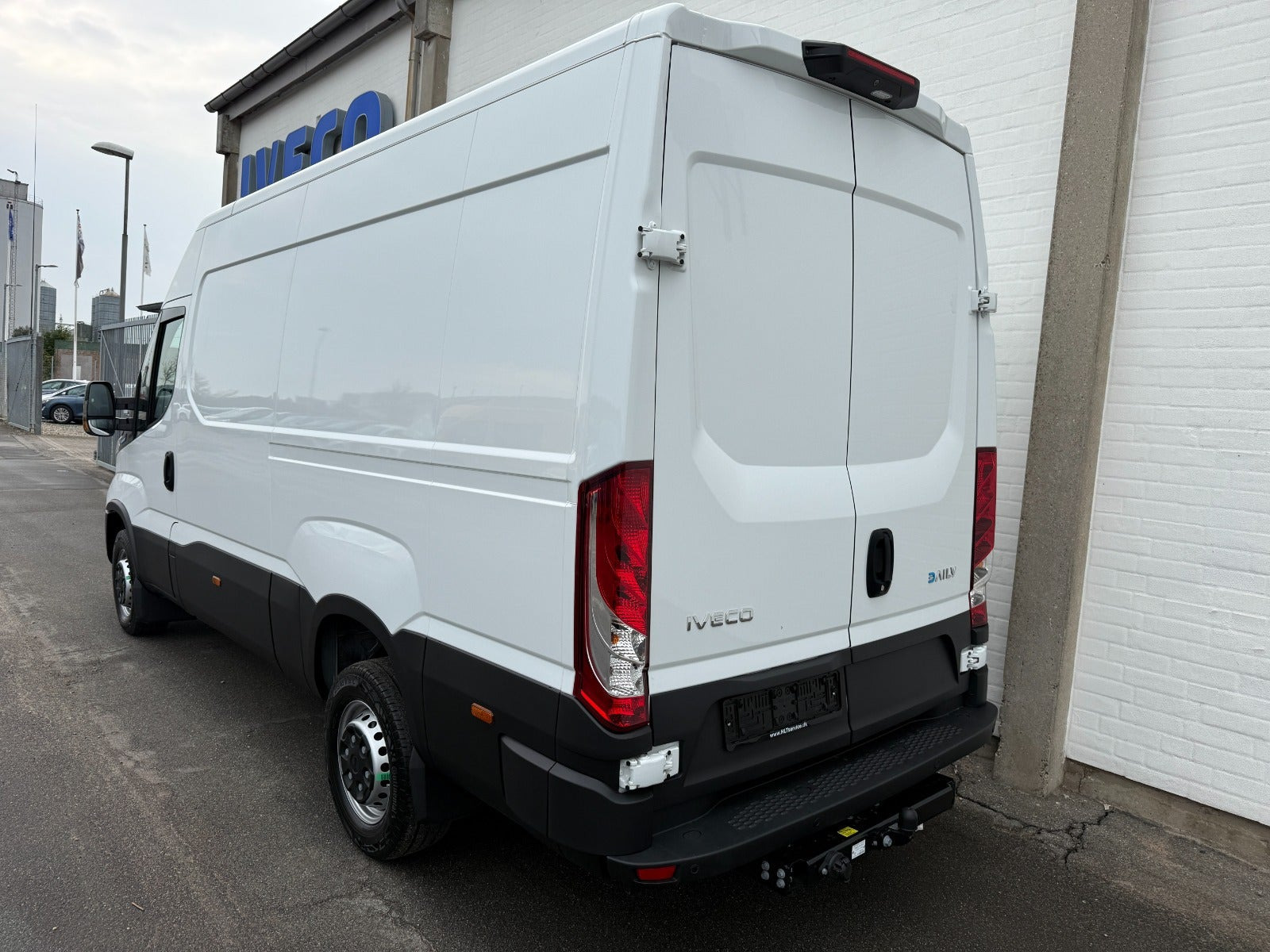 Hvid Iveco eDaily fra 2026