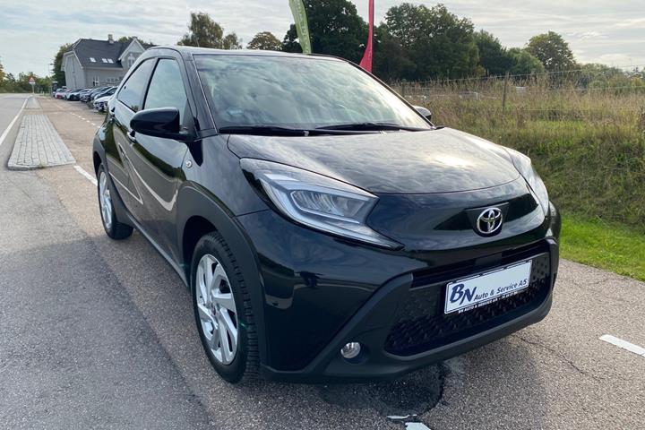 Sort Toyota Aygo X fra 2024