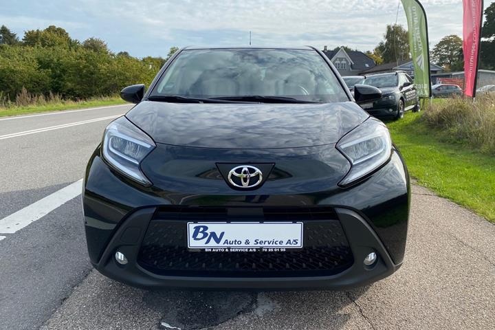 Sort Toyota Aygo X fra 2024