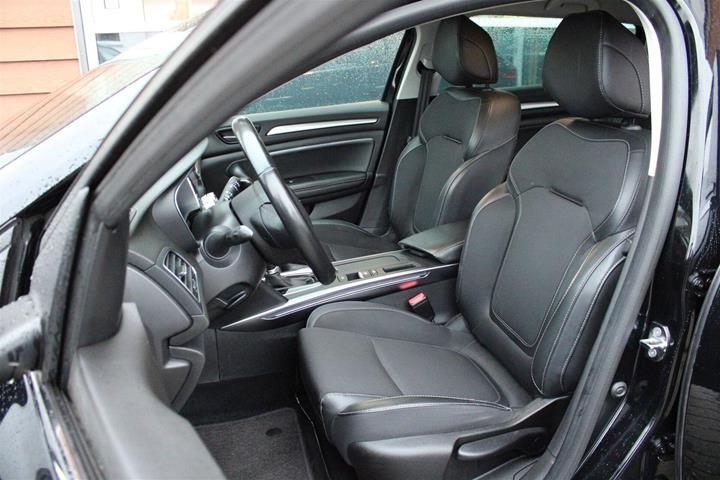 Sort Renault Megane IV fra 2020