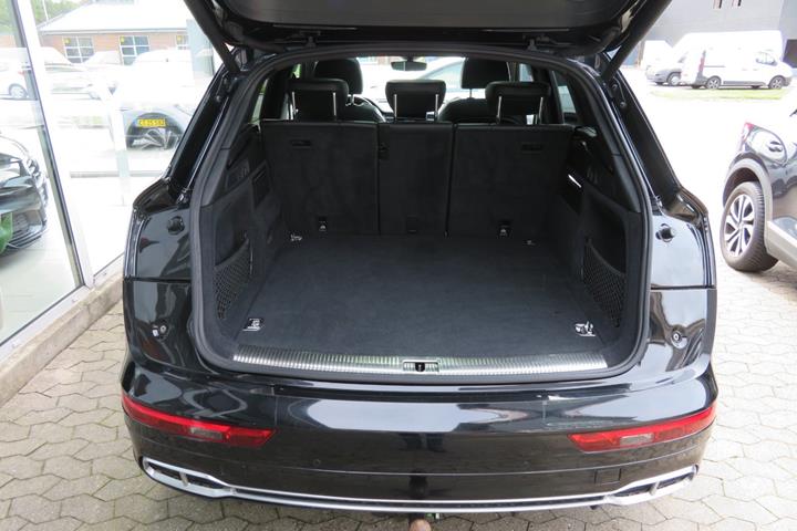 Sort Audi Q5 fra 2020