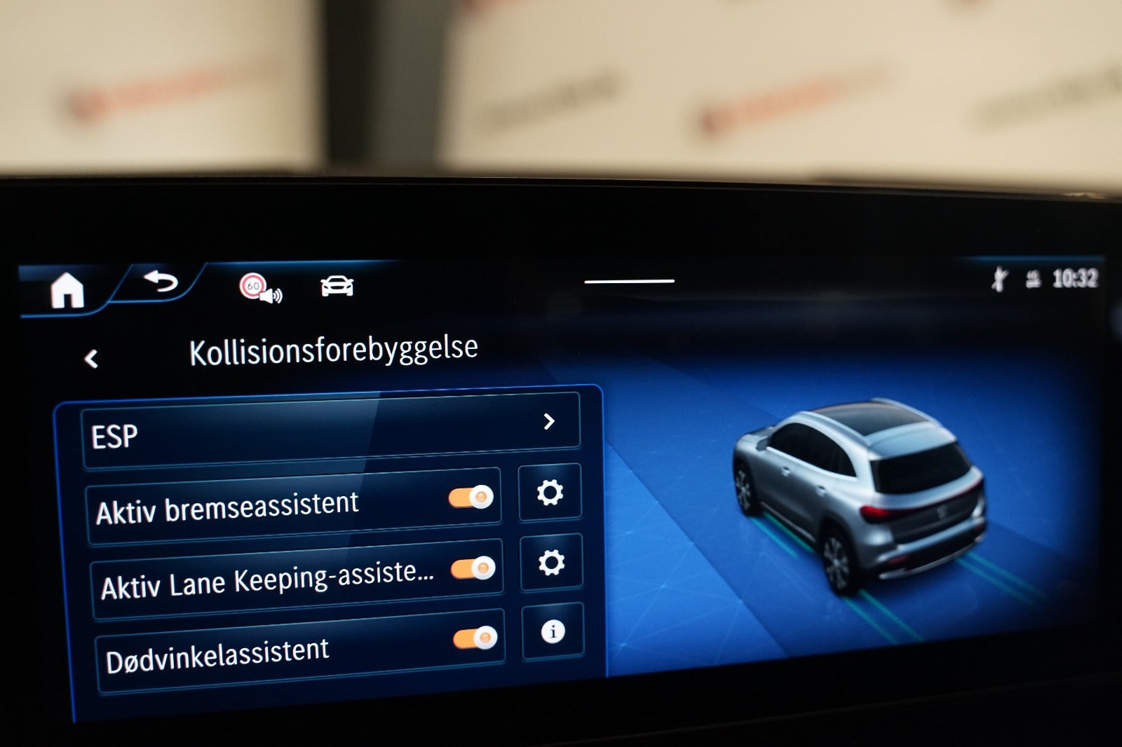 Sort Mercedes EQA250+ fra 2025