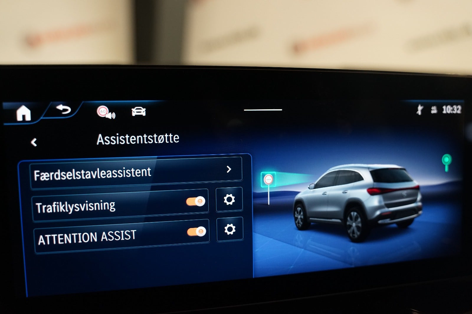 Sort Mercedes EQA250+ fra 2025
