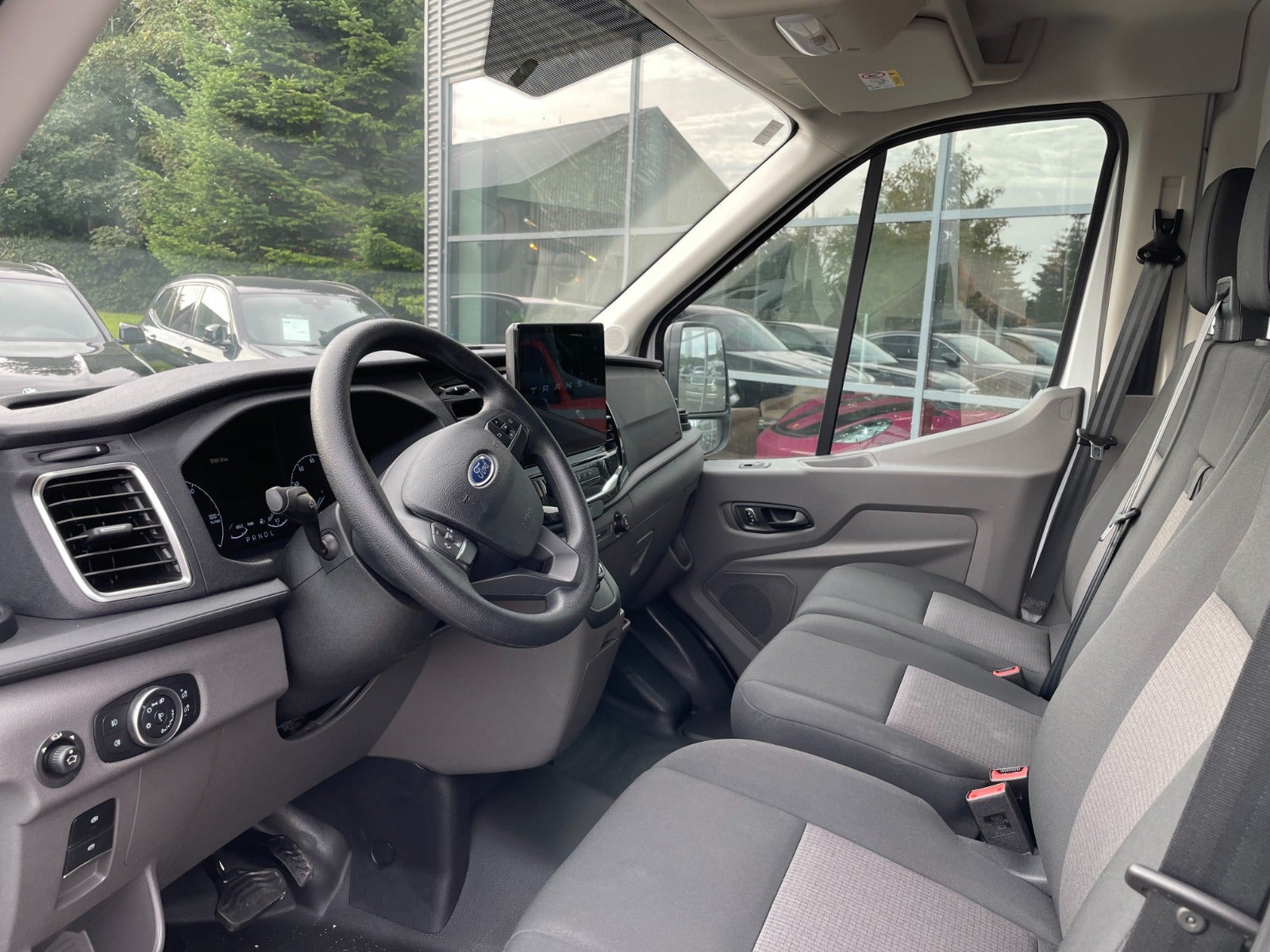 Hvid Ford E-Transit 350 L3 Van fra 2024