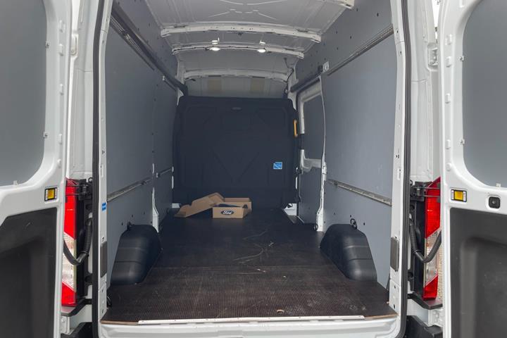 Hvid Ford E-Transit 350 L3 Van fra 2024