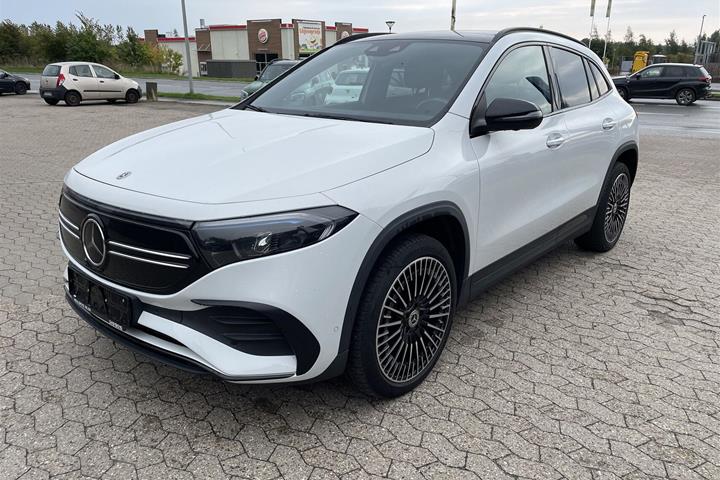 Hvid Mercedes EQA250 fra 2024