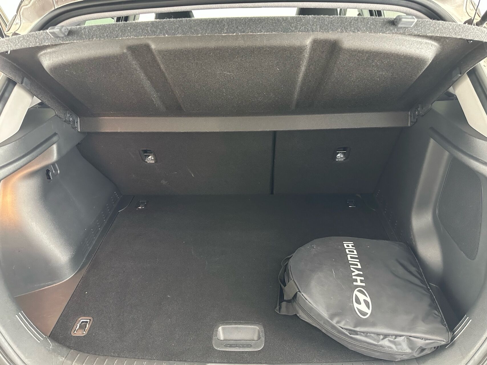 Sort Hyundai Kona fra 2022