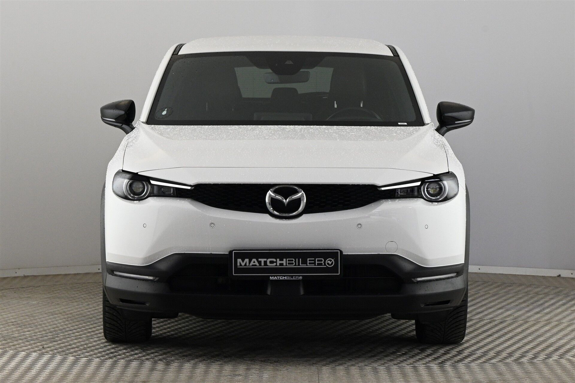 Hvid Mazda MX-30 fra 2023