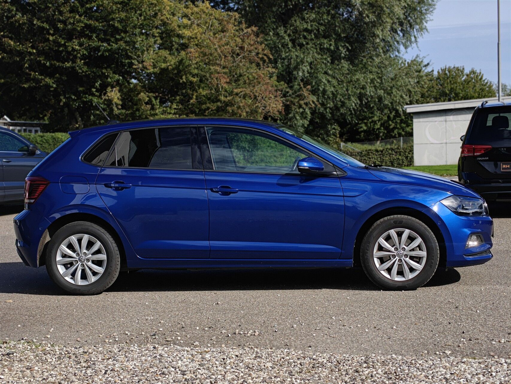 Blå VW Polo fra 2018